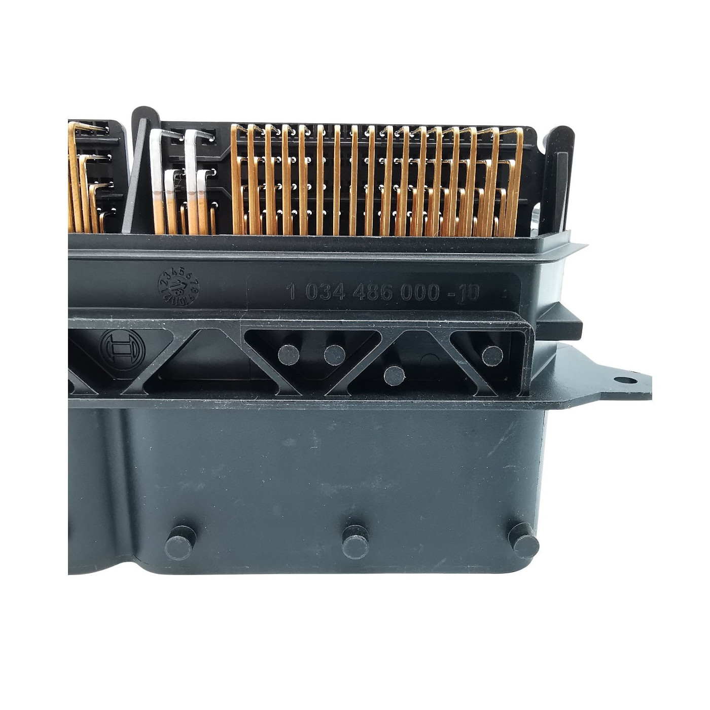 Złącze ECU 196pin Bosch 1 034 486 000 -10 Złącze ECU 196pin Bosch 1 034 486 000 -10